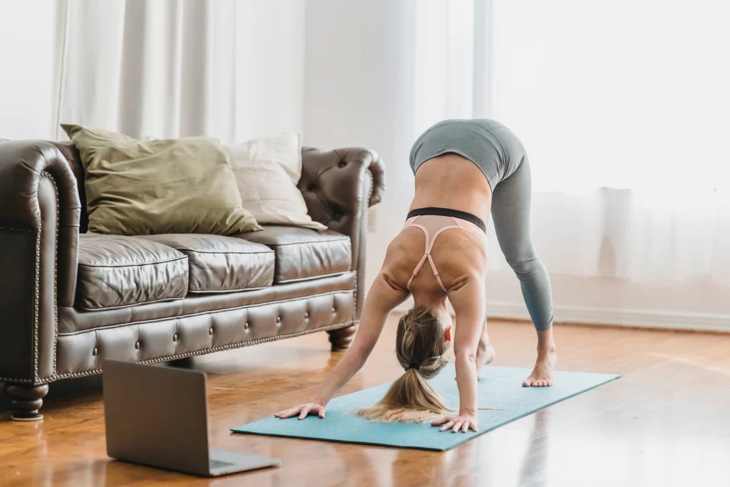 Downward dog To upward dog 